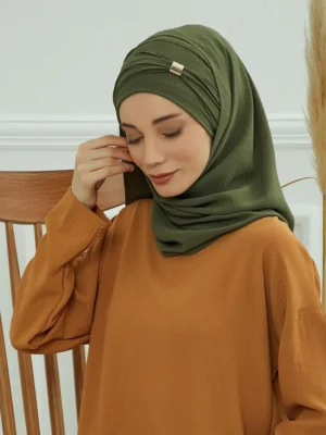 Hijab Vert Kaki avec Boucle élégant et respirant