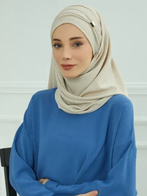 Hijab Beige avec boucle élégant et respirant